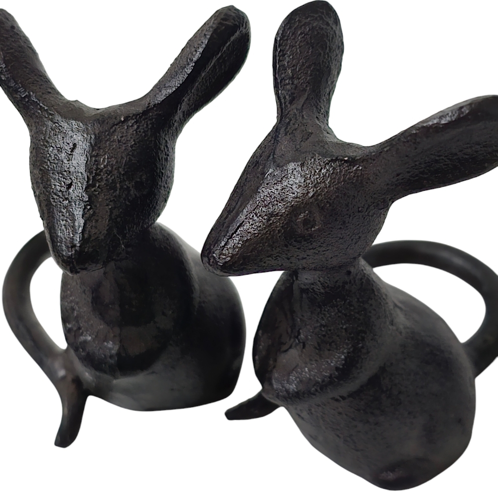 2 Mouse ornaments. Very cute.